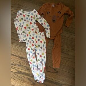 3T Gap/Old Navy pajama sets.